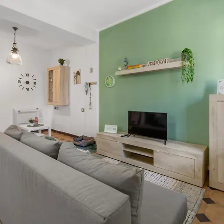 Semesterbostad Genova 3 Pet Friendly Flat