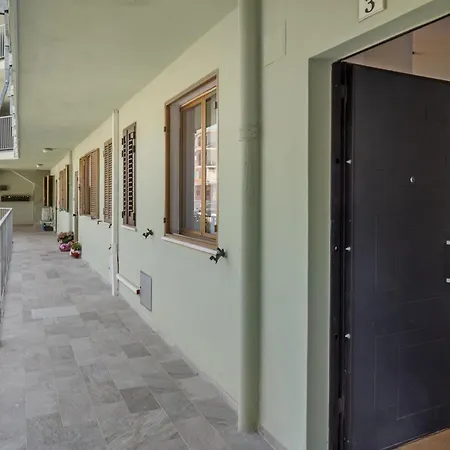 Genova 3 Pet Friendly Flat Semesterbostad